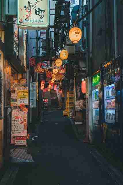 【流量爆点】每日大赛官网直播弹幕节奏波动分析,出圈必看